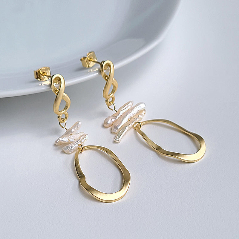 Matte Twisted Pearl Long Earrings E0058