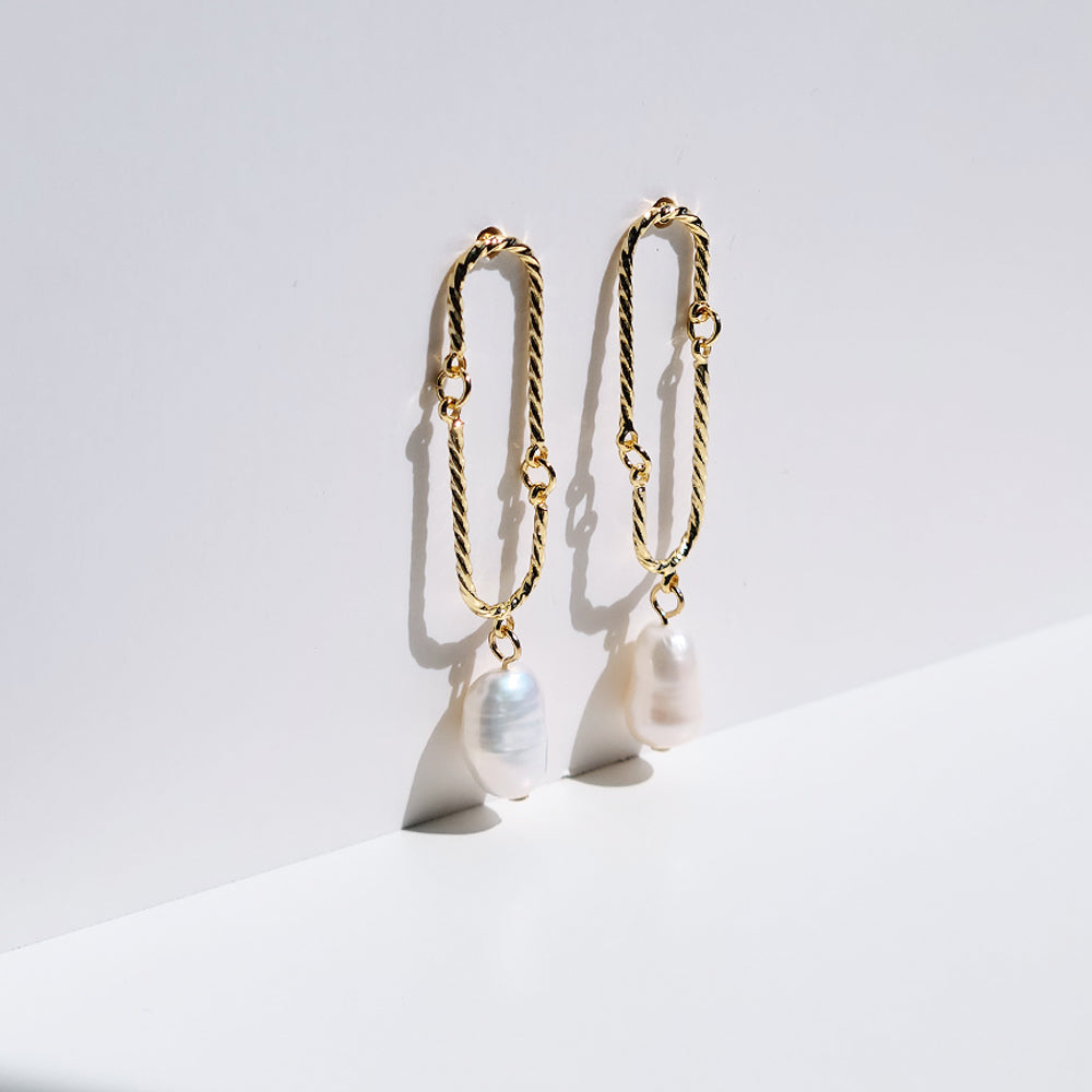 Freshwater Pearl Drop Earrings E0014
